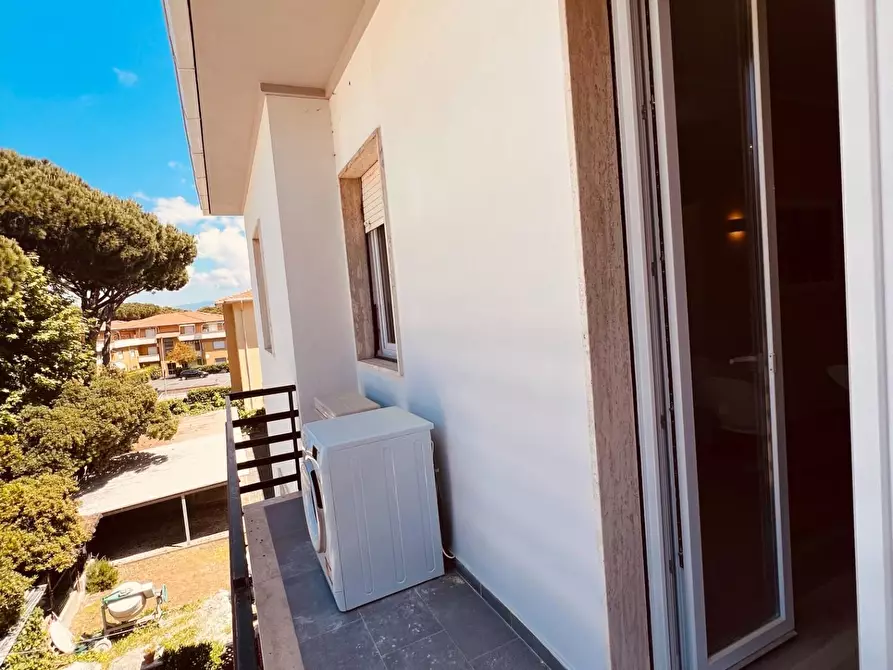 Immagine 31 di Appartamento in vendita  a Cecina