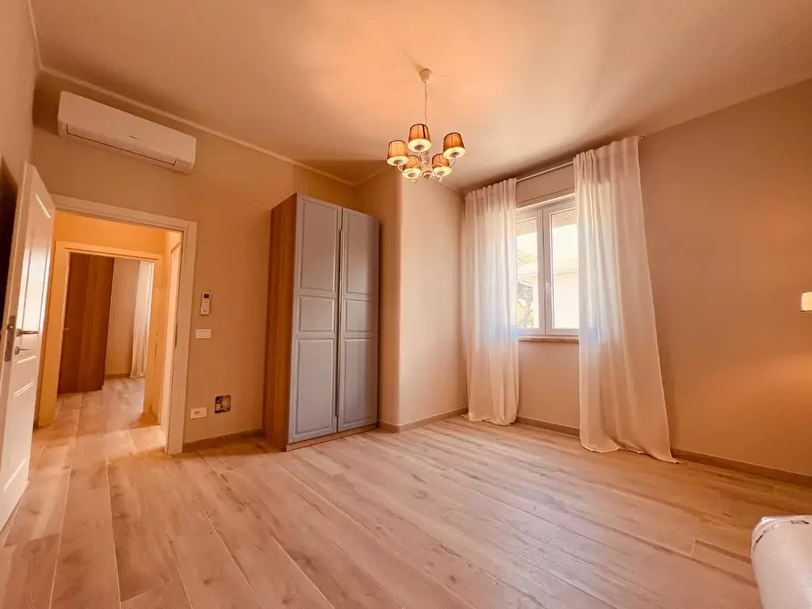 Immagine 17 di Appartamento in vendita  a Cecina