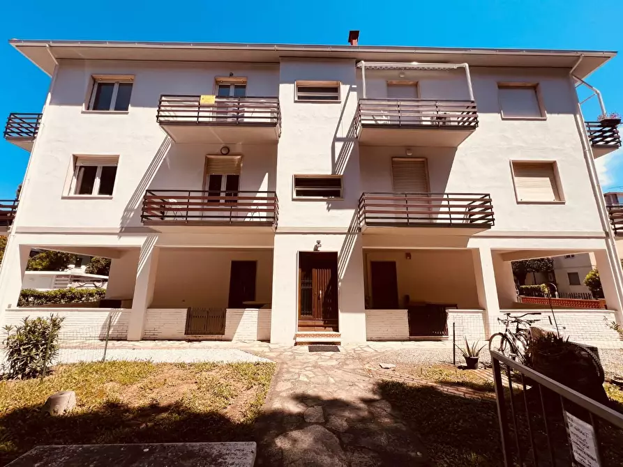 Immagine 39 di Appartamento in vendita  a Cecina