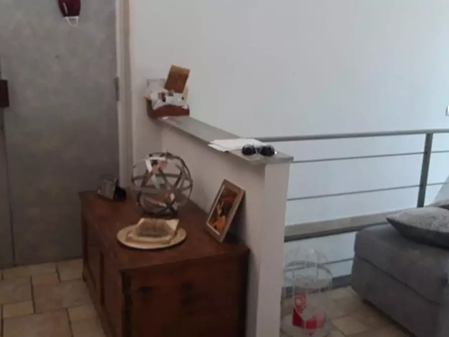 Immagine 17 di Appartamento in vendita  a Siena