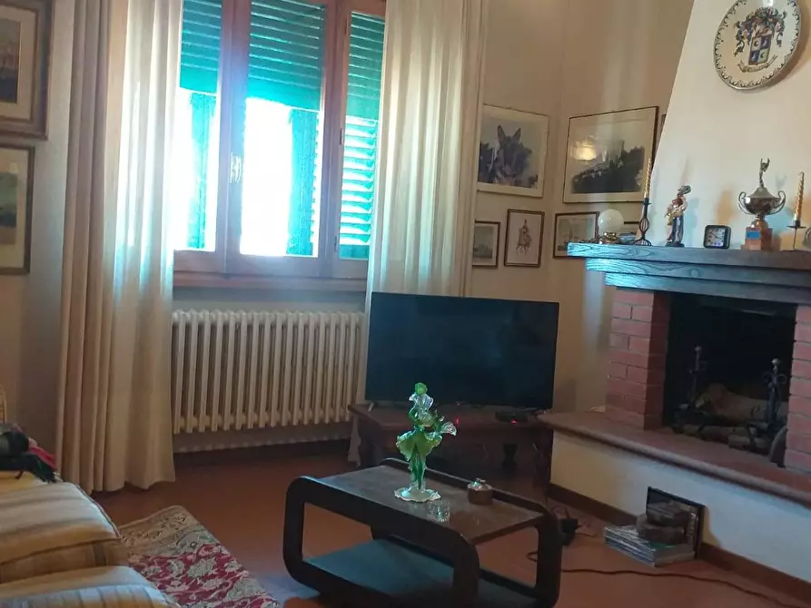 Immagine 1 di Terratetto in vendita  a Carmignano