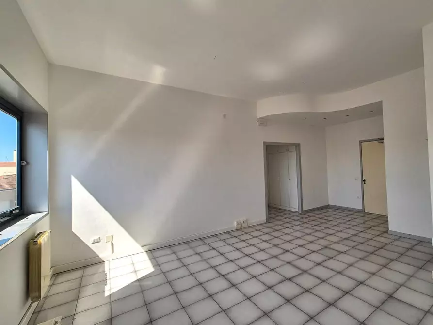 Immagine 11 di Ufficio in affitto  a Castelfranco Di Sotto