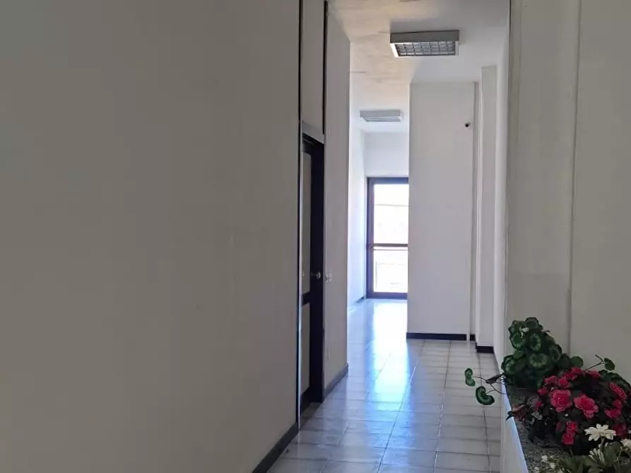 Immagine 15 di Ufficio in affitto  a Castelfranco Di Sotto