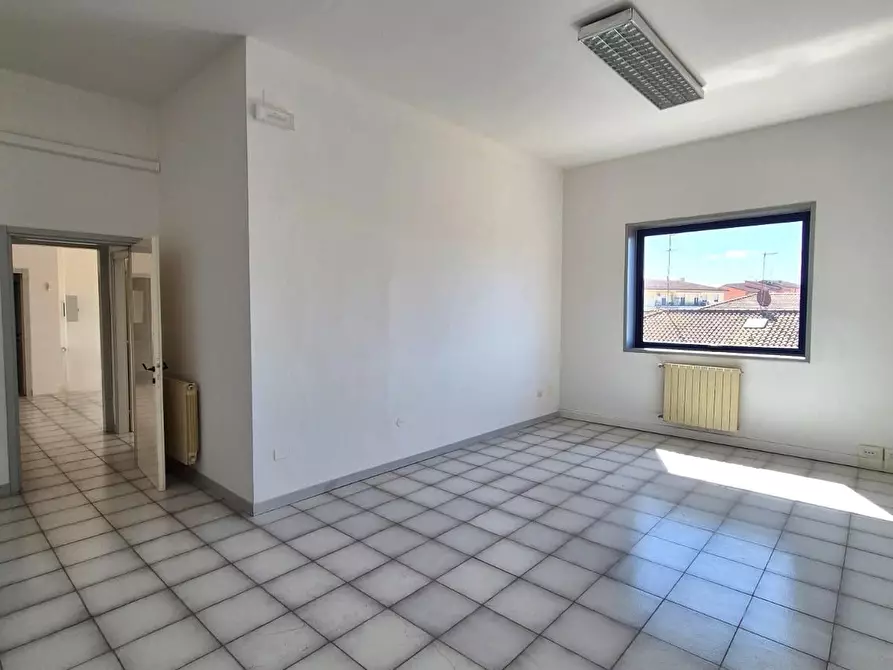 Immagine 3 di Ufficio in affitto  a Castelfranco Di Sotto