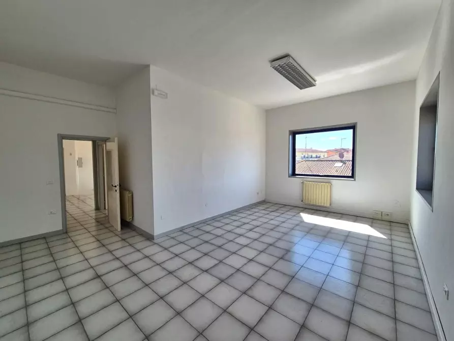 Immagine 4 di Ufficio in affitto  a Castelfranco Di Sotto