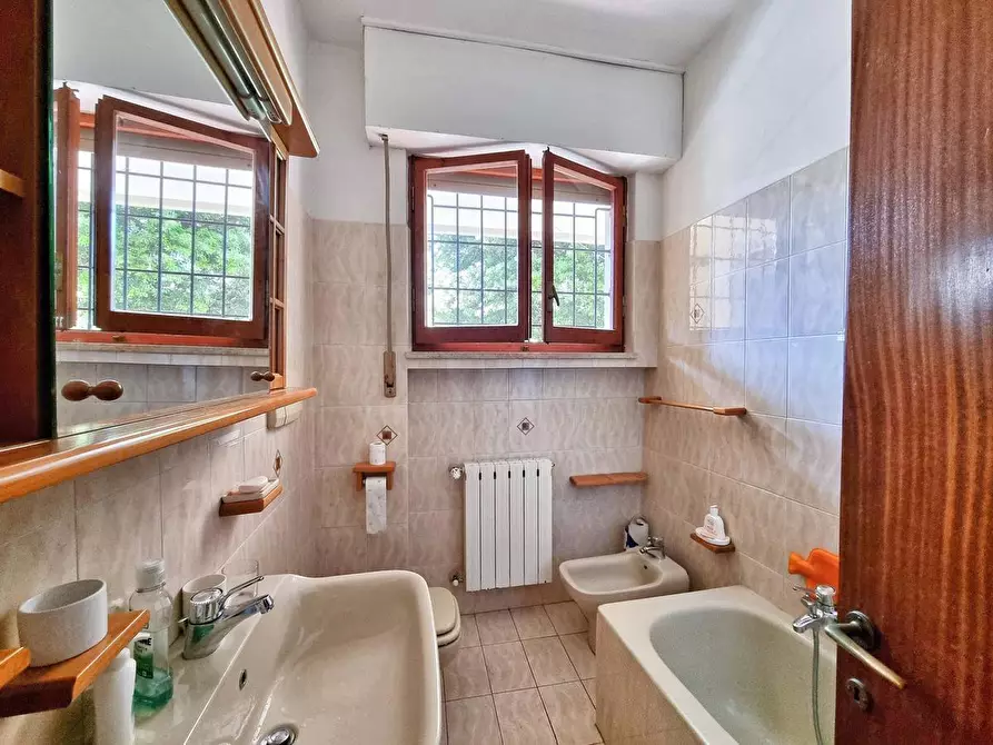 Immagine 20 di Appartamento in vendita  a Massa