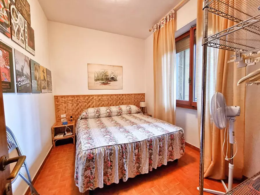 Immagine 18 di Appartamento in vendita  a Massa