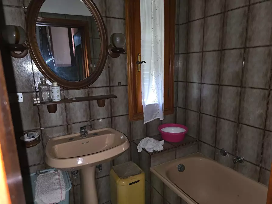 Immagine 11 di Porzione di casa in vendita  a Santa Maria A Monte