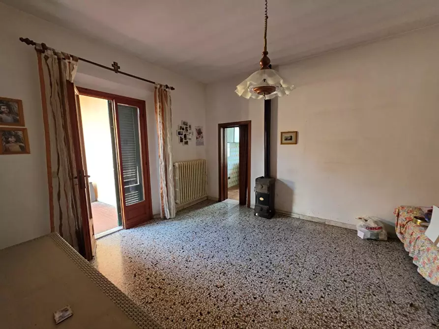 Immagine 4 di Porzione di casa in vendita  a Santa Maria A Monte