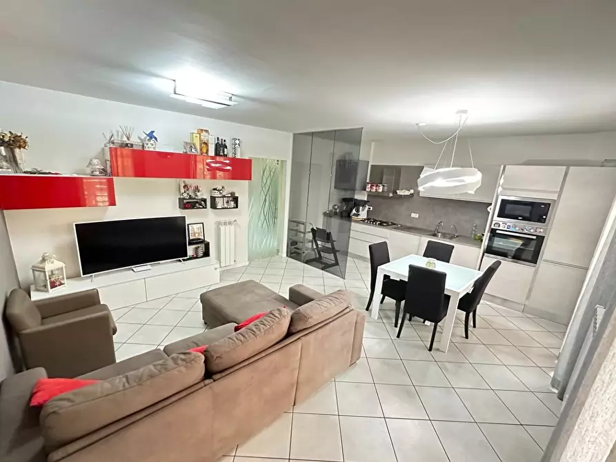 Immagine 2 di Appartamento in vendita  a Castelfiorentino