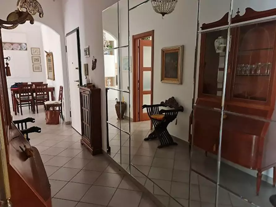 Immagine 3 di Appartamento in vendita  a Carrara