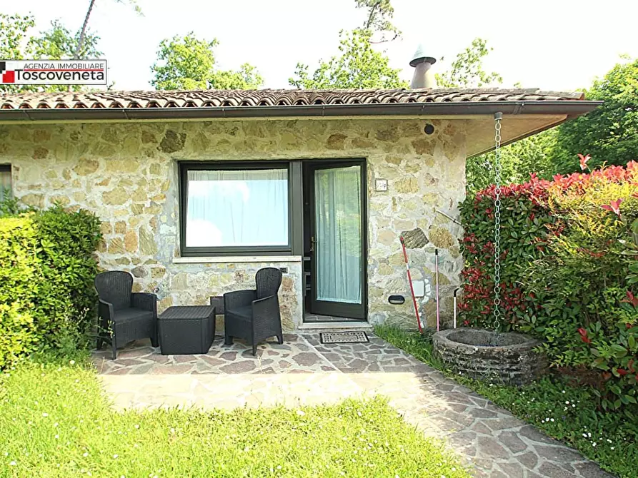 Immagine 25 di Villetta a schiera in vendita  a Lucca