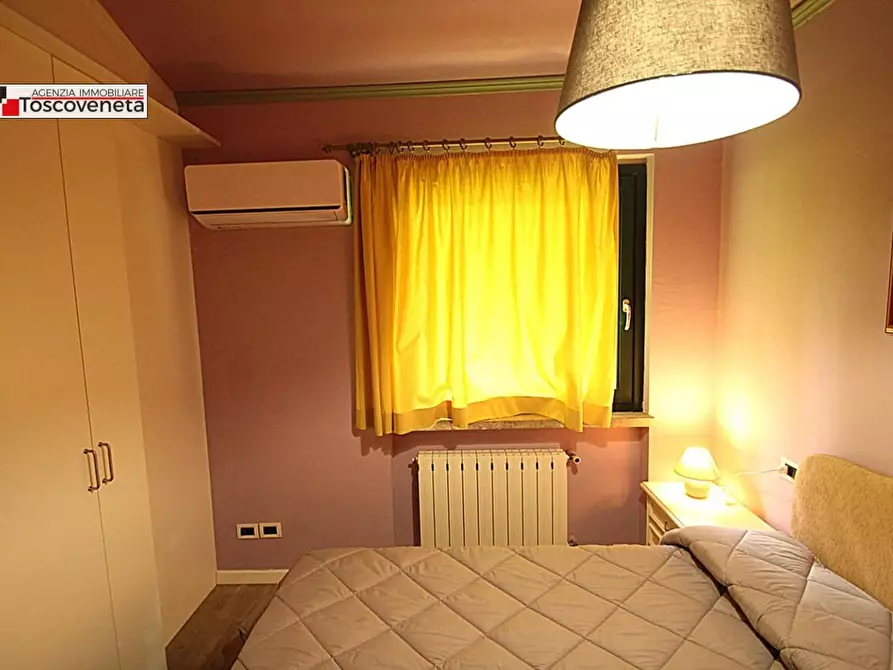 Immagine 10 di Villetta a schiera in vendita  a Lucca