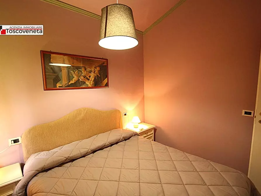 Immagine 9 di Villetta a schiera in vendita  a Lucca