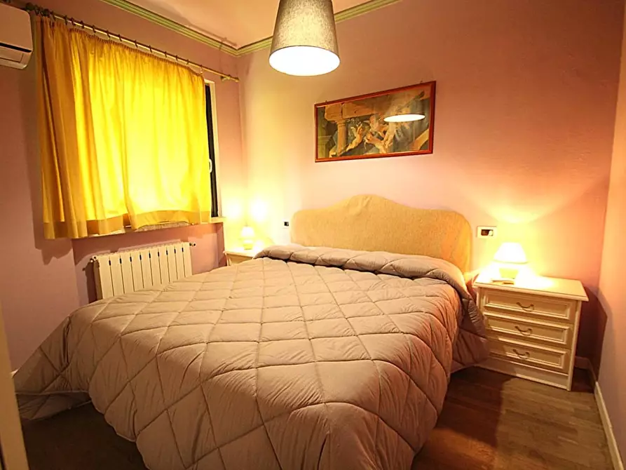 Immagine 8 di Villetta a schiera in vendita  a Lucca