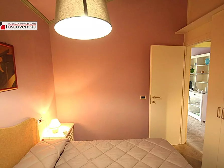 Immagine 11 di Villetta a schiera in vendita  a Lucca