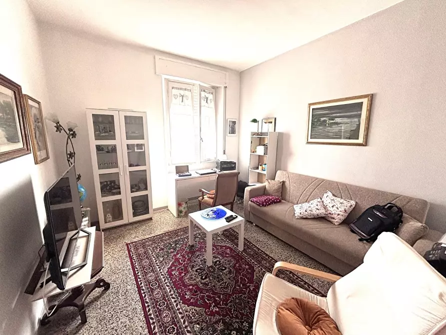 Immagine 1 di Appartamento in vendita  a Pontedera