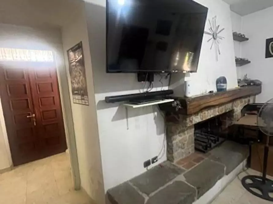 Immagine 11 di Casa bifamiliare in affitto  a Sarzana