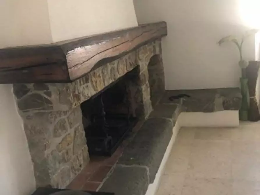 Immagine 6 di Casa bifamiliare in affitto  a Sarzana