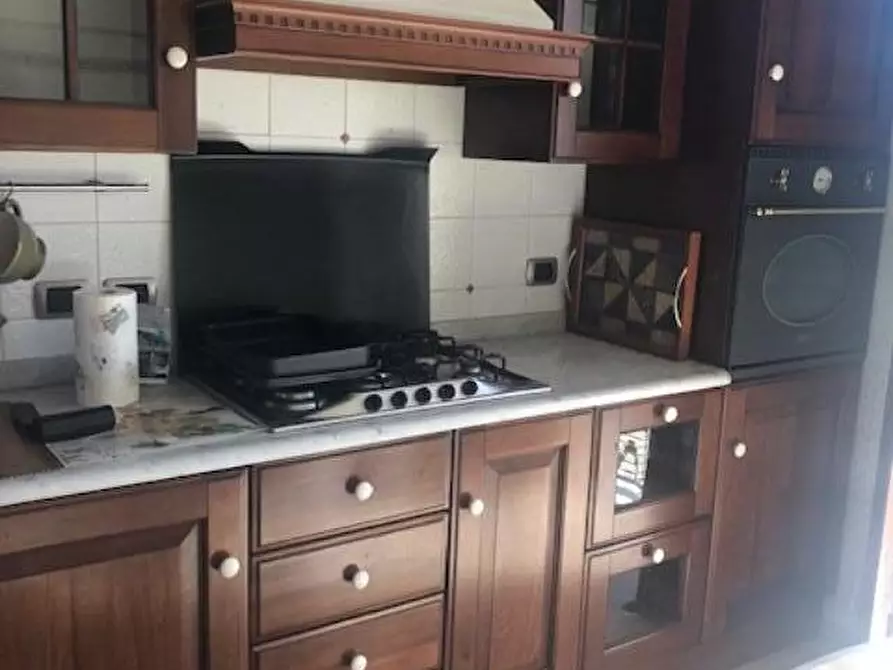 Immagine 3 di Casa bifamiliare in affitto  a Sarzana