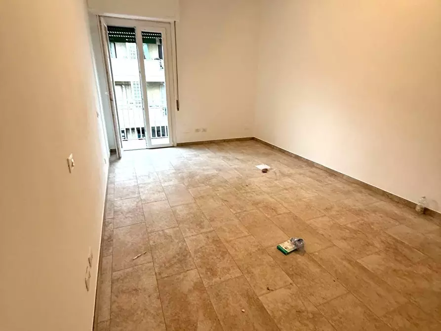 Immagine 3 di Appartamento in vendita  a Viareggio