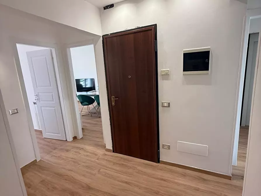 Immagine 20 di Appartamento in vendita  a Viareggio