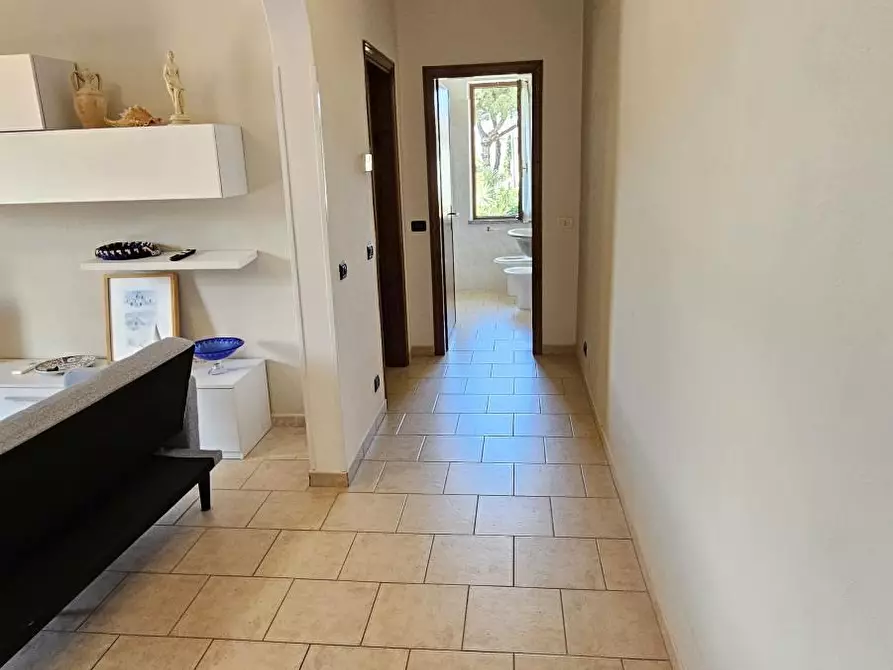 Immagine 13 di Appartamento in vendita  a Massa