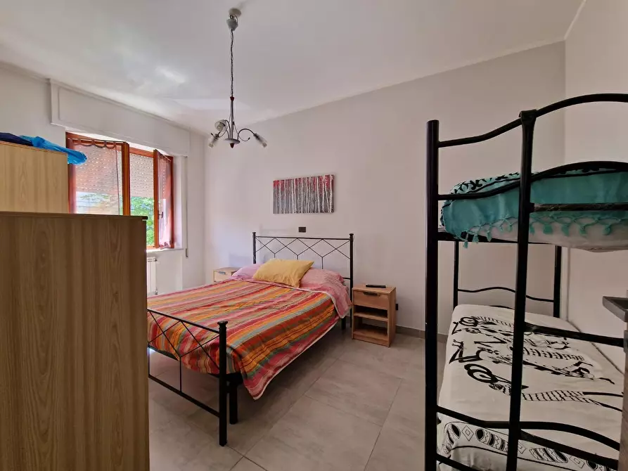 Immagine 6 di Appartamento in vendita  a Carrara