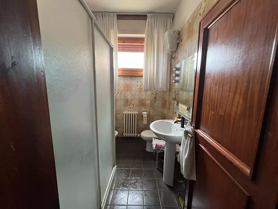 Immagine 17 di Appartamento in vendita  a Empoli