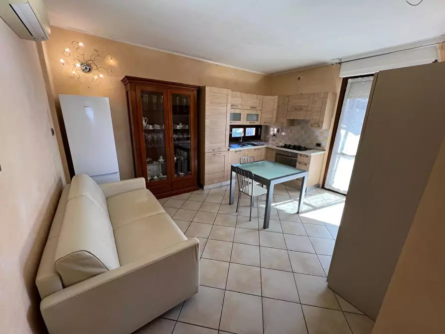 Immagine 3 di Appartamento in vendita  a Cecina