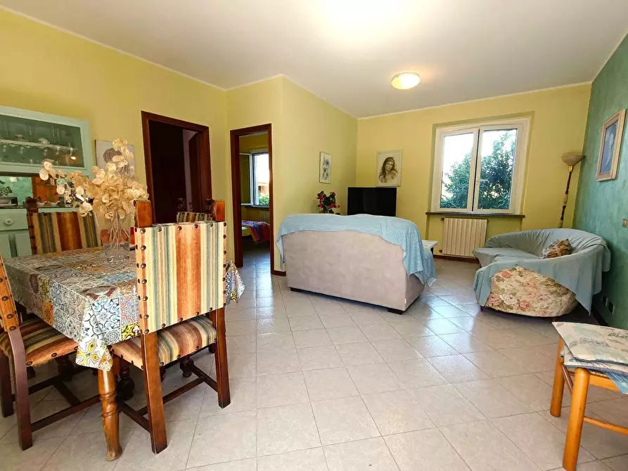 Immagine 12 di Casa indipendente in vendita  a Massa