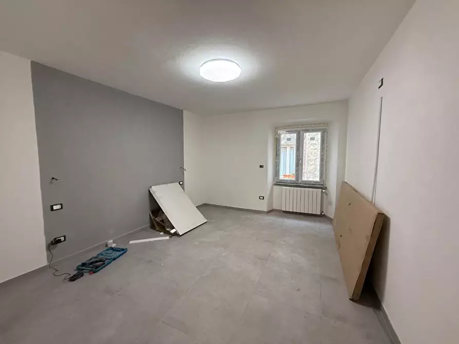 Immagine 15 di Appartamento in vendita  a Massa