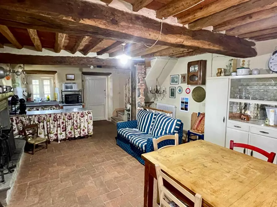 Immagine 24 di Villa in vendita  a Massarosa