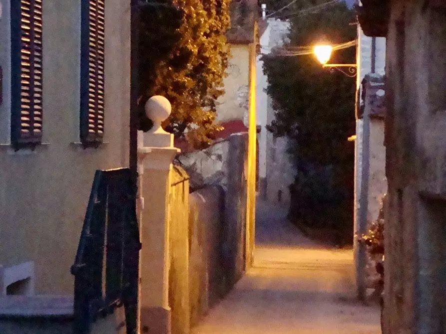 Immagine 5 di Villa in vendita  a Massarosa