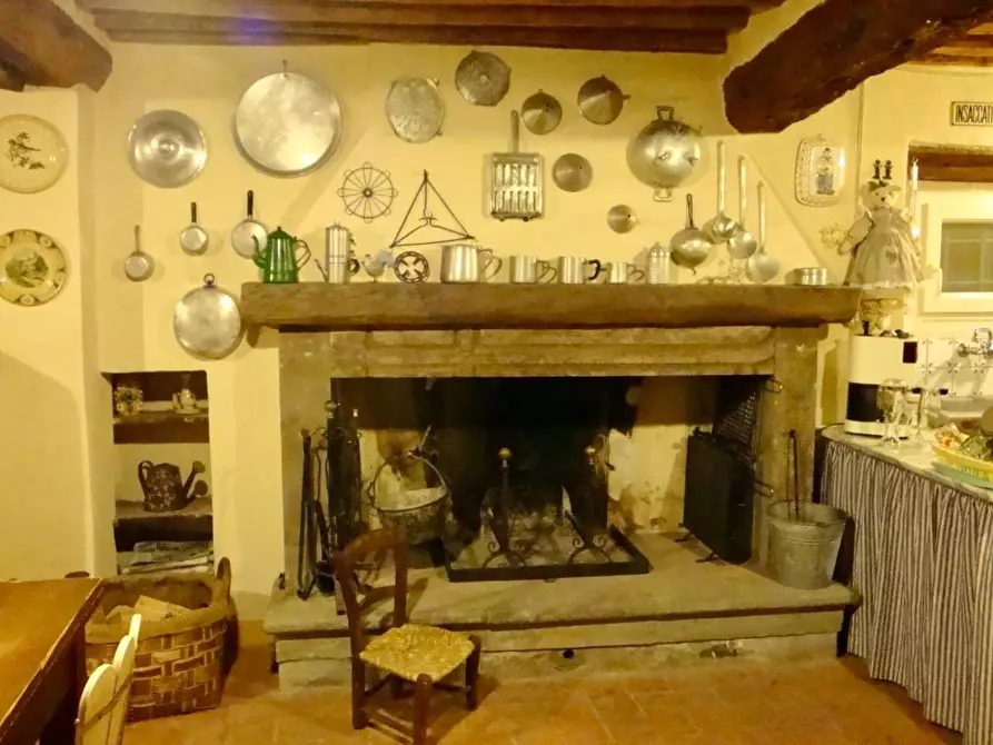 Immagine 2 di Villa in vendita  a Massarosa