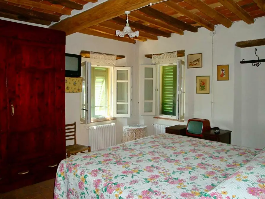 Immagine 42 di Villa in vendita  a Massarosa
