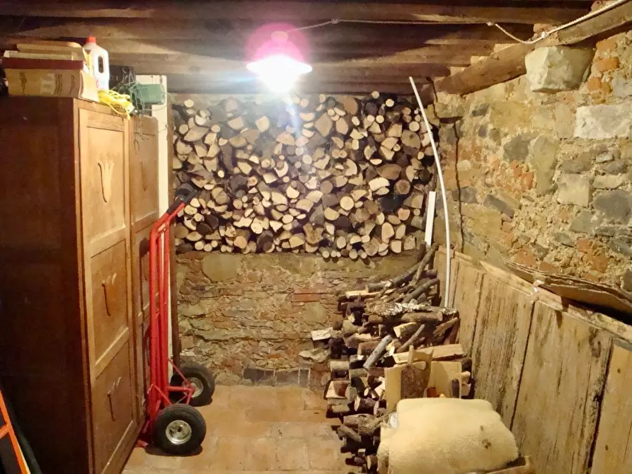 Immagine 25 di Villa in vendita  a Massarosa