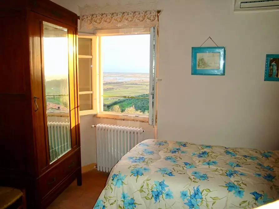 Immagine 33 di Villa in vendita  a Massarosa