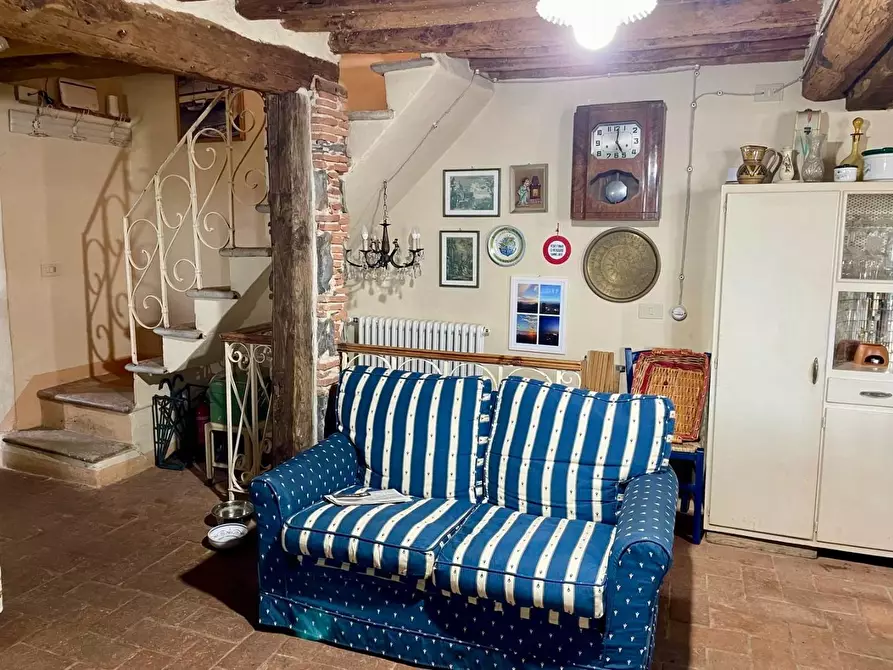 Immagine 27 di Villa in vendita  a Massarosa