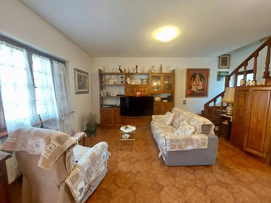 Immagine 4 di Casa bifamiliare in vendita  a Massarosa