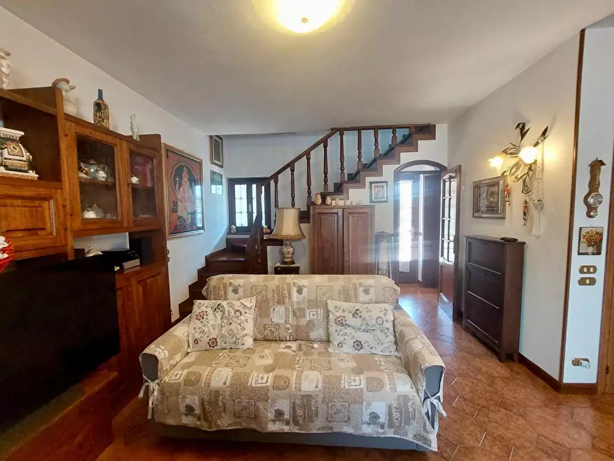 Immagine 3 di Casa bifamiliare in vendita  a Massarosa