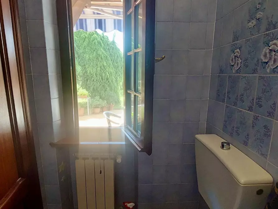 Immagine 11 di Casa bifamiliare in vendita  a Massarosa