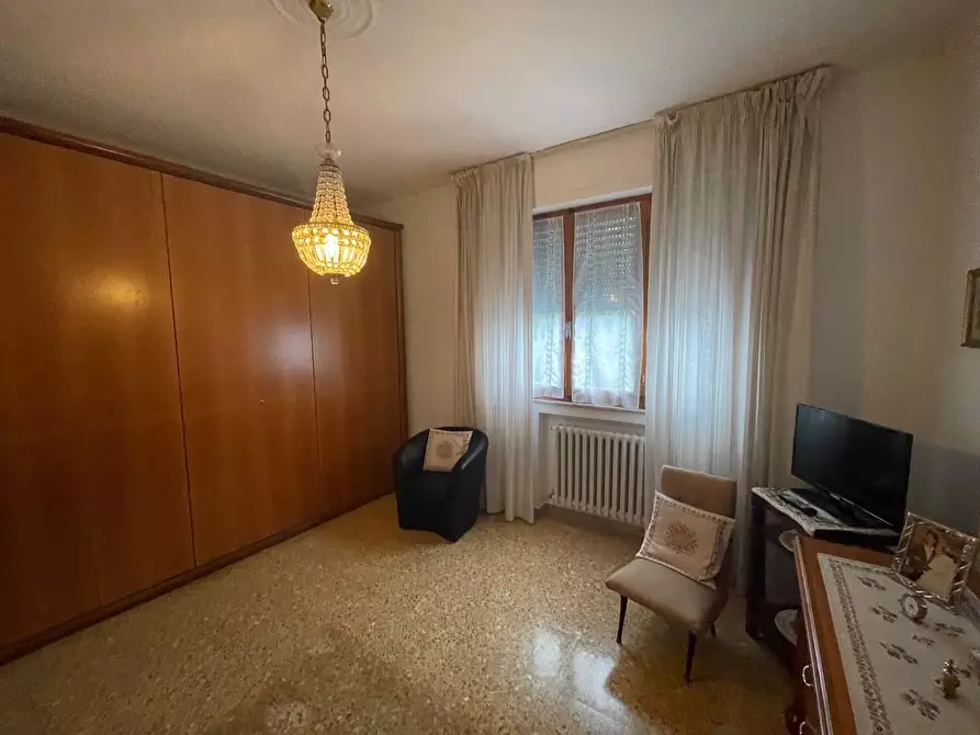 Immagine 33 di Appartamento in vendita  a Siena