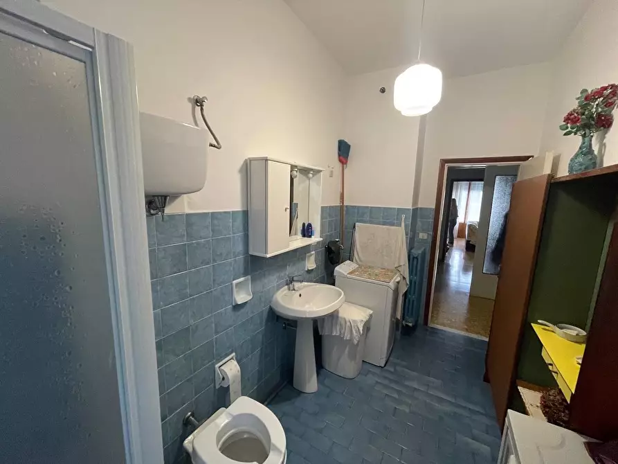 Immagine 26 di Appartamento in vendita  a Siena