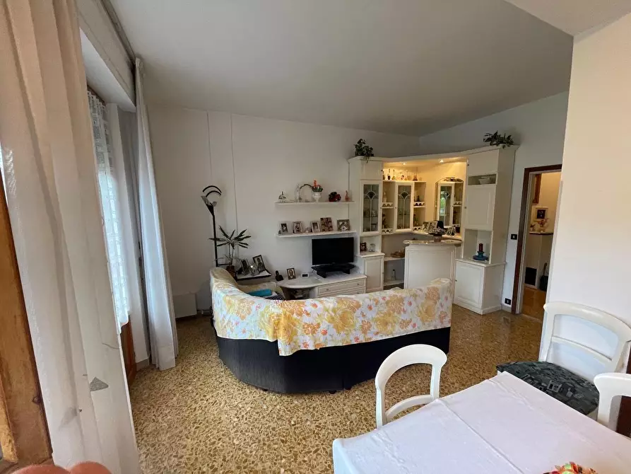 Immagine 6 di Appartamento in vendita  a Siena