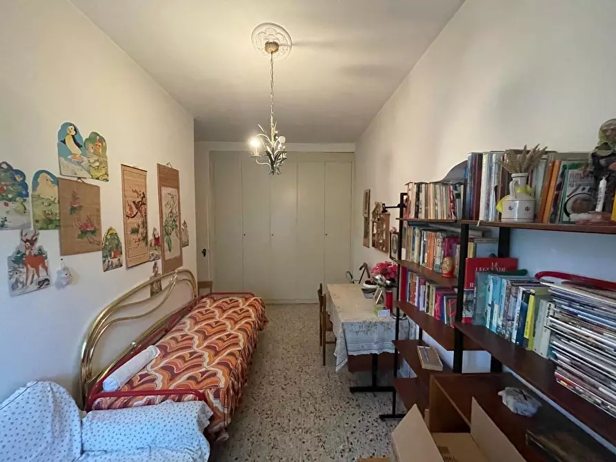 Immagine 17 di Appartamento in vendita  a Siena