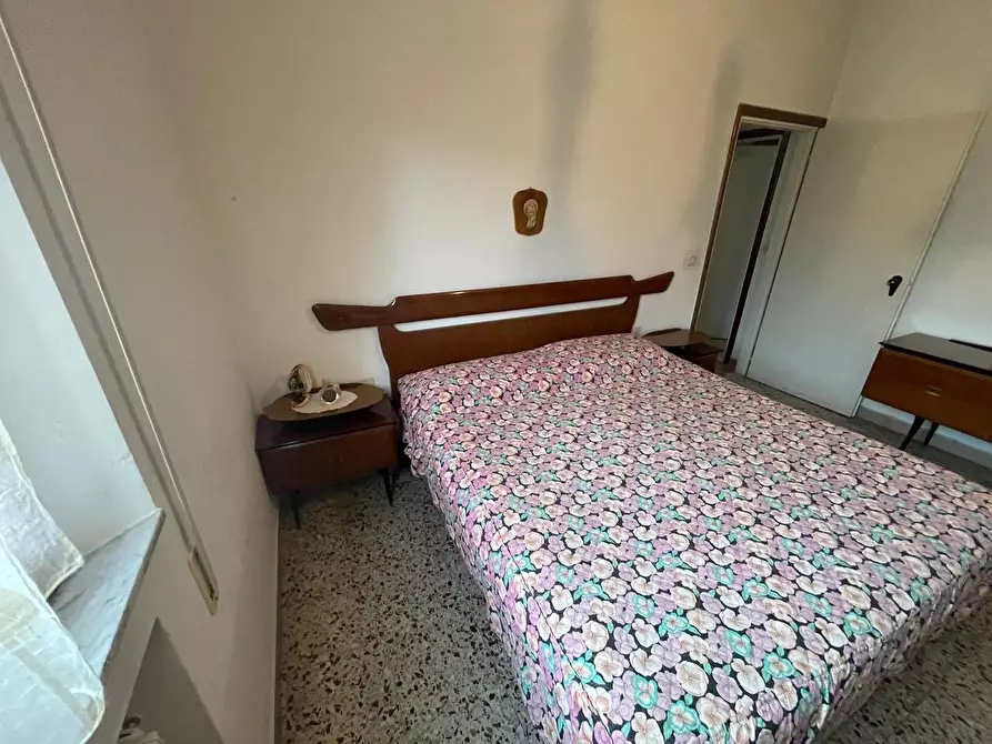 Immagine 42 di Appartamento in vendita  a Siena