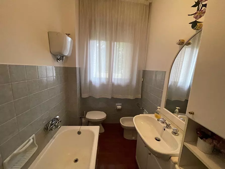 Immagine 30 di Appartamento in vendita  a Siena