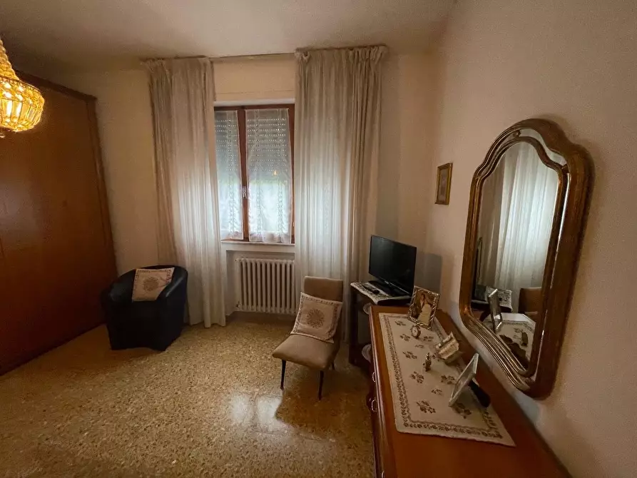 Immagine 34 di Appartamento in vendita  a Siena