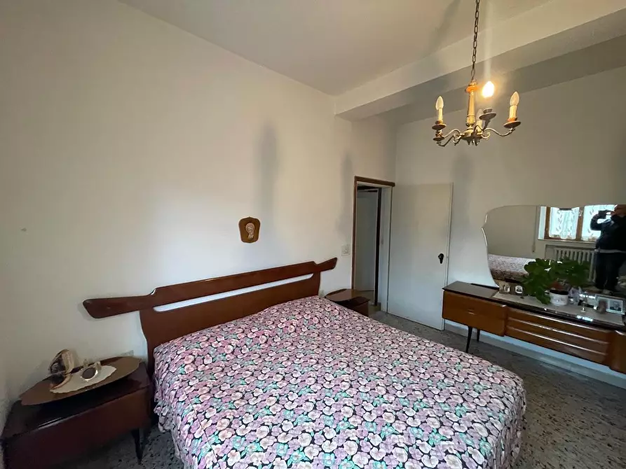 Immagine 41 di Appartamento in vendita  a Siena